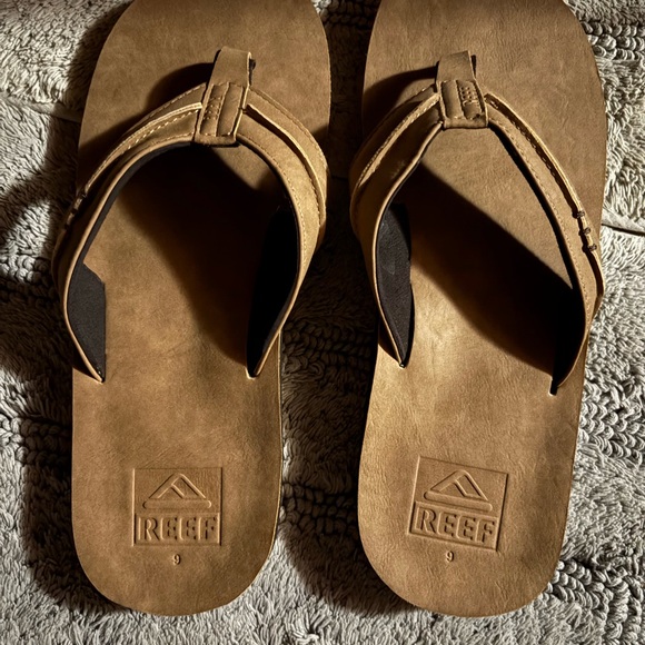 Reef Men's Brown Flip-Flops - Picture 1 of 2